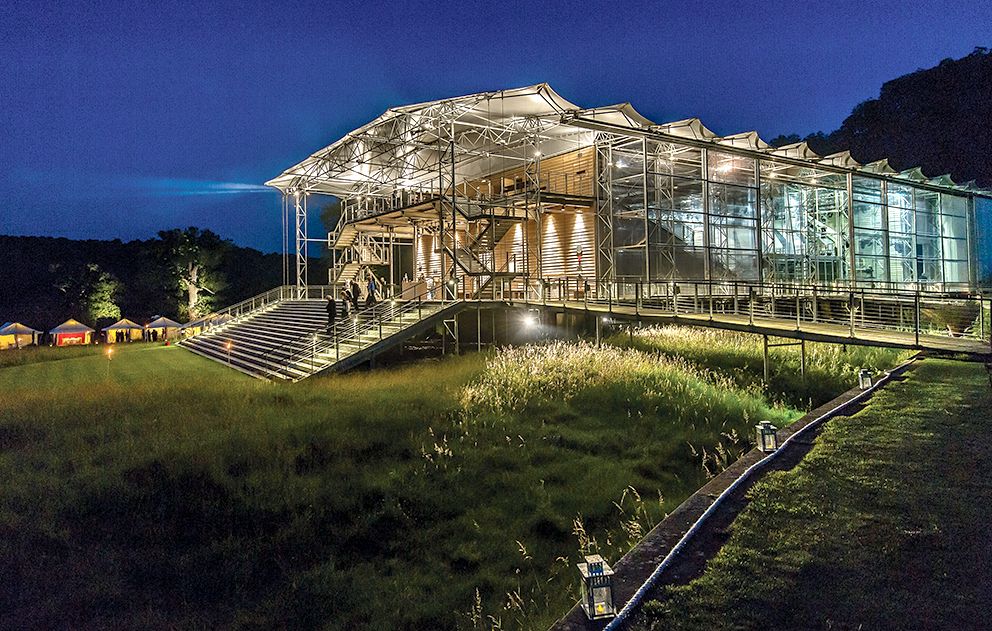 Garsington&#039;s spectacular opera house at Wormsley. Credit: Clive Barda/ArenaPAL