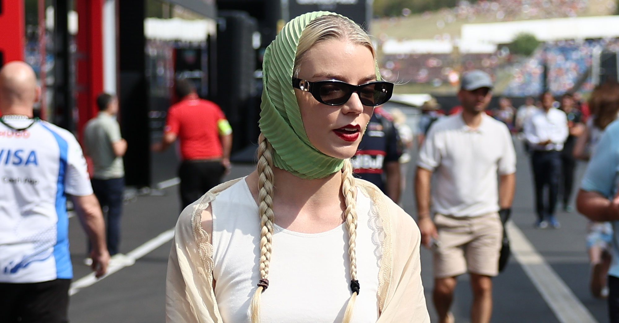 Anya Taylor-Joy Wore the Accessory That Always Looks Expensive