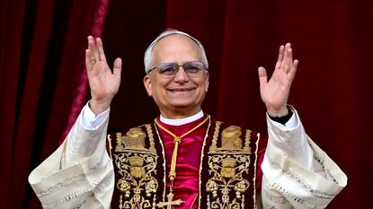 Pope Leo XIV introduces himself to the world