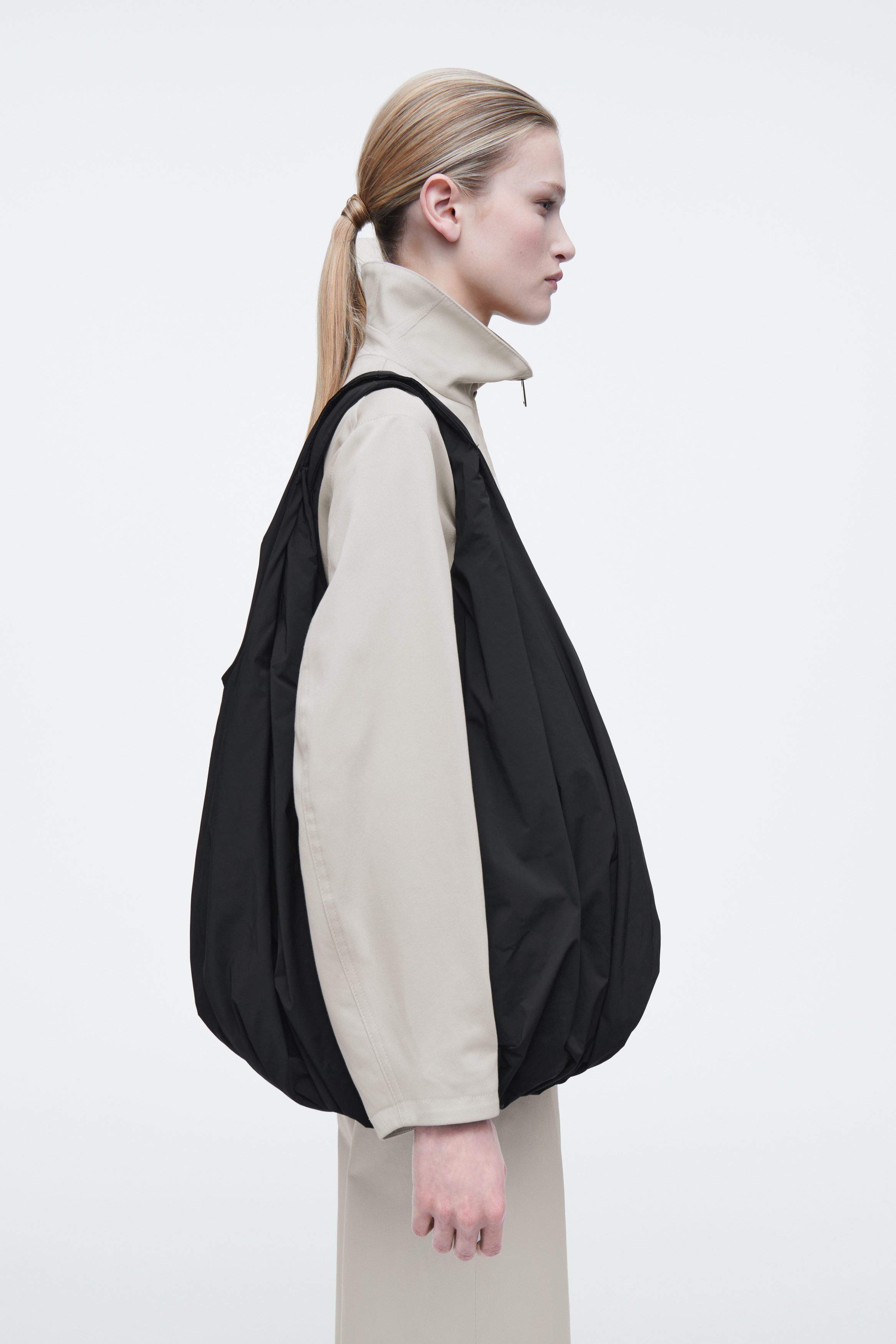 Cloud handbag