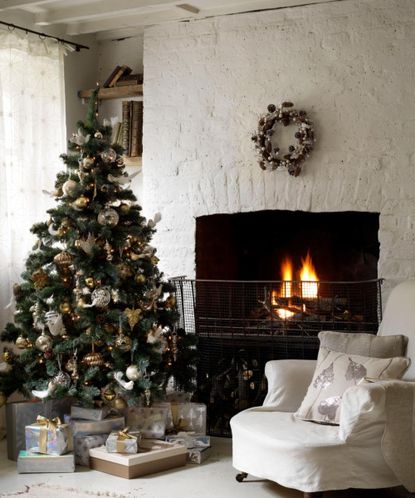 5 ways to make a Christmas tree look taller | Homes & Gardens