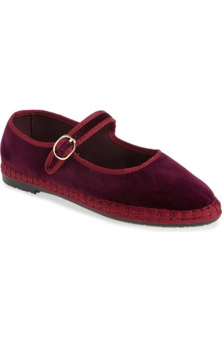 Lucrecia Mary Jane Flat