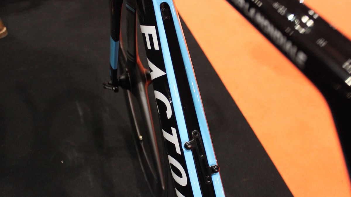 The 'Twin Vane' down tube allows air to flow through the frame and produce less wind resistance
