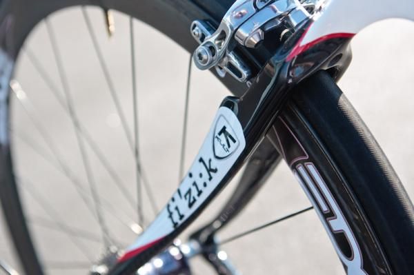 The aero-look theme carries through to the seat stays.