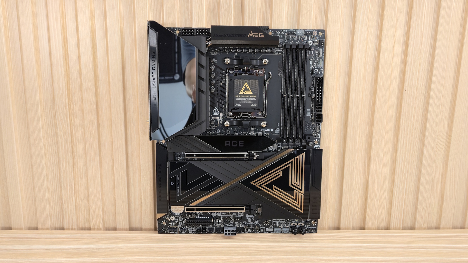 MSI MEG X870E Ace Max - Board images
