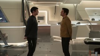 我是伊森·佩克(Retan Peck)是斯波克(Spock)和保羅·韋斯利(Paul Wesley)。它是世界第6集中的柯克,並以派拉蒙+信用為單位。圖片:Marni GrossmanParamt+
