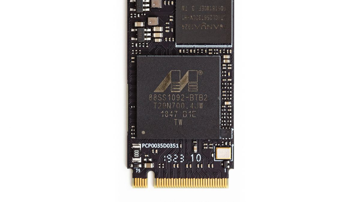 Lexar Professional NM700
