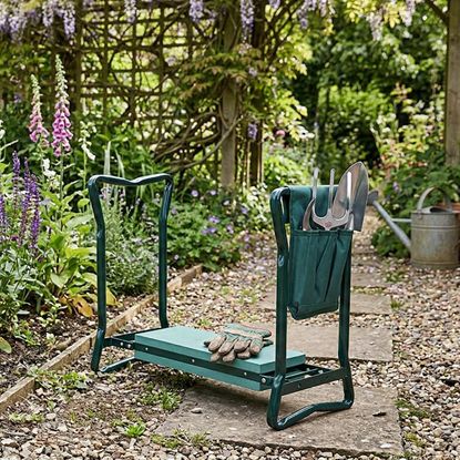 Garden kneeler