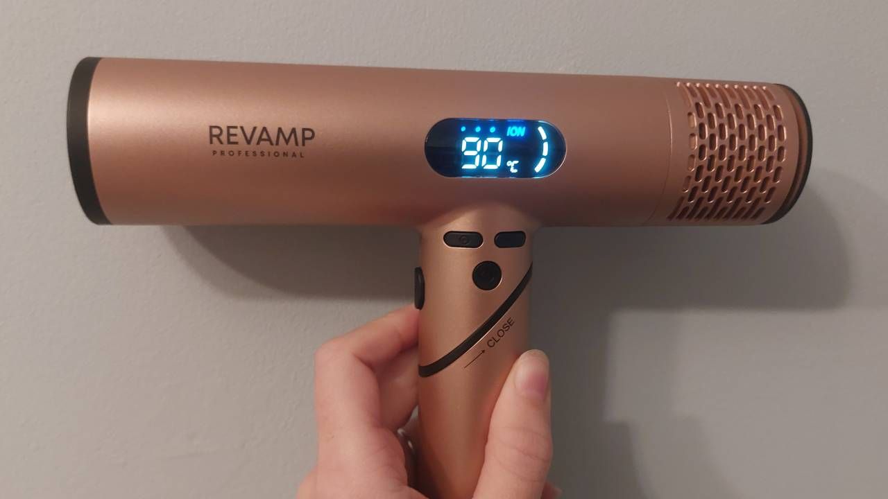 Revamp Dynamic Radiance x Shine Intelligent Ionic Hair Dryer