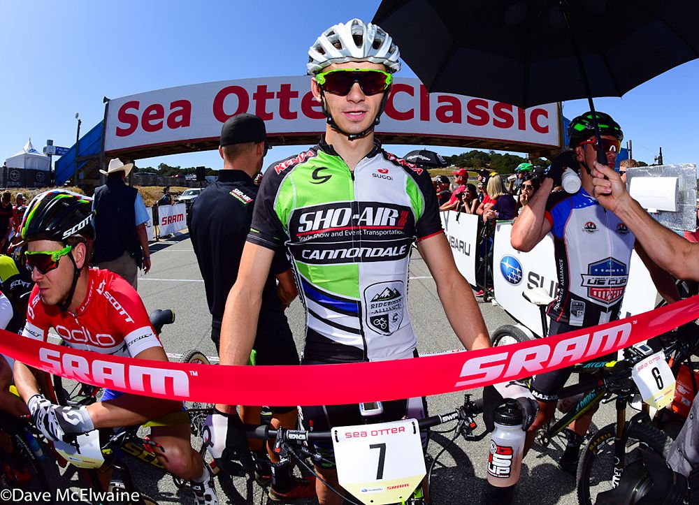 Former USA Champion Stephen Ettinger (Sho-Air Cannondale) on the front row