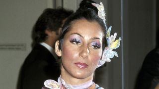 Cher Oscars beauty look 1974