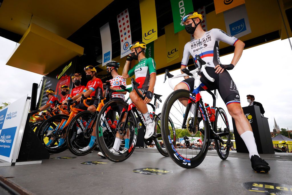 LUZ ARDIDEN FRANCE JULY 15 Pello Bilbao of Spain Sonny Colbrelli of Italy Dylan Teuns of Belgium Wout Poels of The Netherlands Polka Dot Mountain Jersey Matej Mohori of Slovenia Polka Dot Mountain Jersey Marco Haller of Austria Fred Wright of The United Kingdom and Team Bahrain Victorious at start during the 108th Tour de France 2021 Stage 18 a 1297km stage from Pau to Luz Ardiden 1715m LeTour TDF2021 on July 15 2021 in Luz Ardiden France Photo by Chris GraythenGetty Images