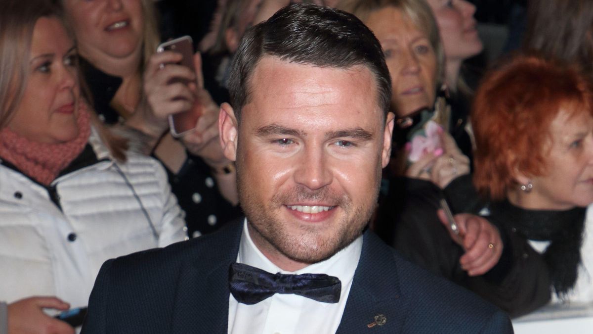 Is Danny Miller married? Who is his girlfriend and do they have kids ...