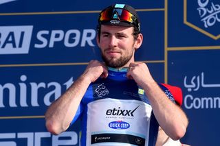 Mark Cavendish retained his leader's jersey