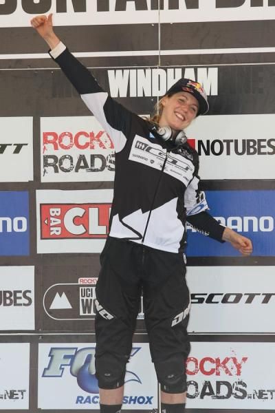 Rachel Atherton (GT Factory Team) in the World Cup Points Leaders jersey.