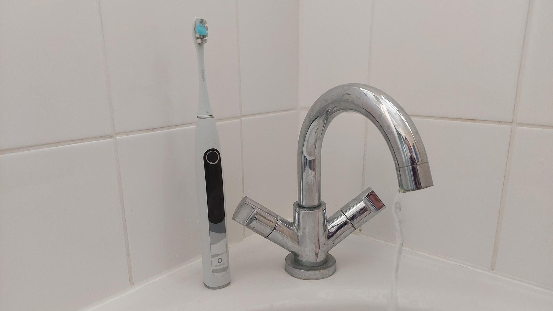 oclean w10 electric toothbrush