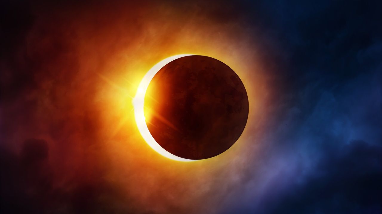 How to photograph the solar eclipse without damaging your phone