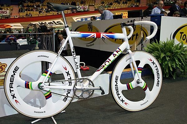 Bradley Wiggins' Dolan custom track bike