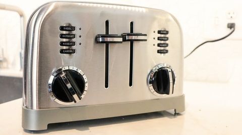 Cuisinart Classic CPT-180 Toaster being tested in writer's home