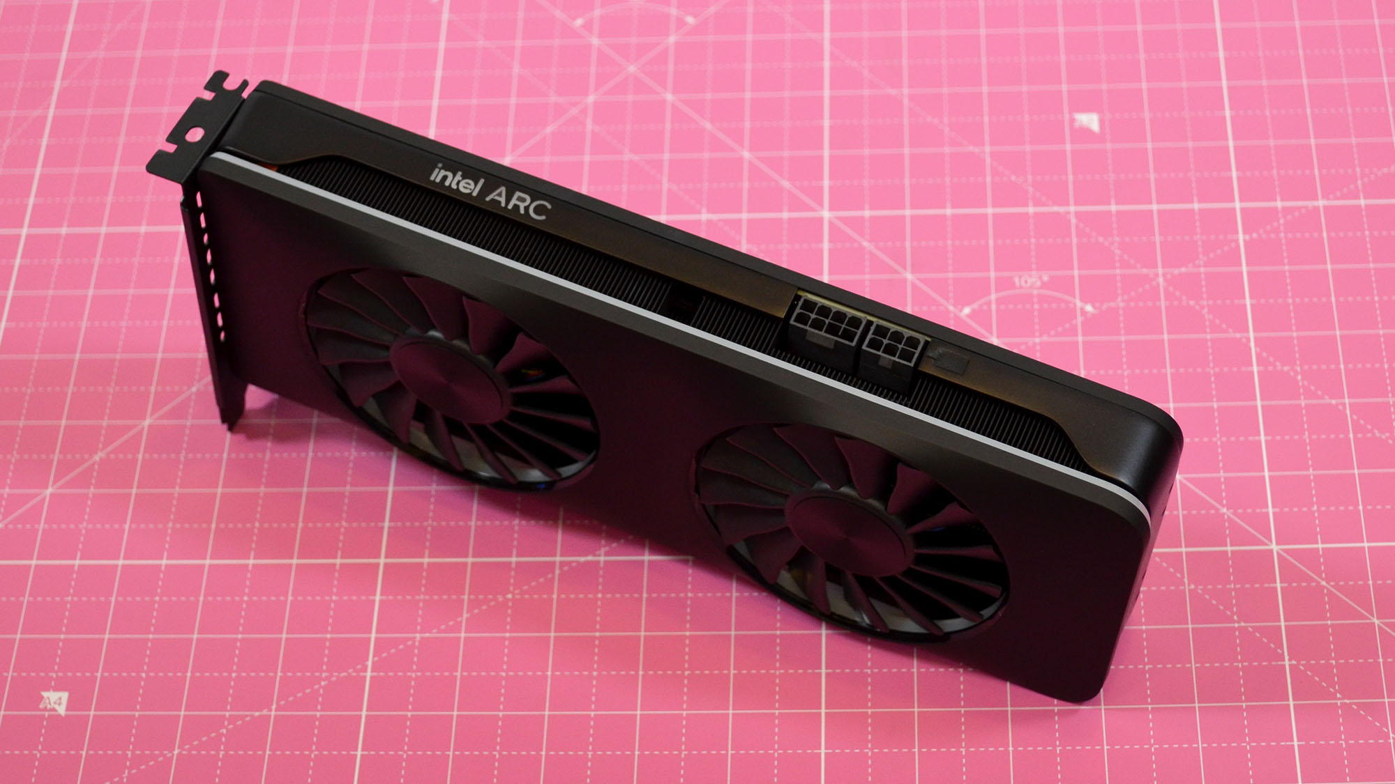 Intel spotted gearing up with a powerful Battlemage GPU to take on ...