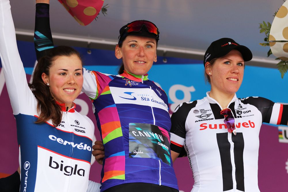 Lisa Brennauer (Canyon-SRAM) in the race lead