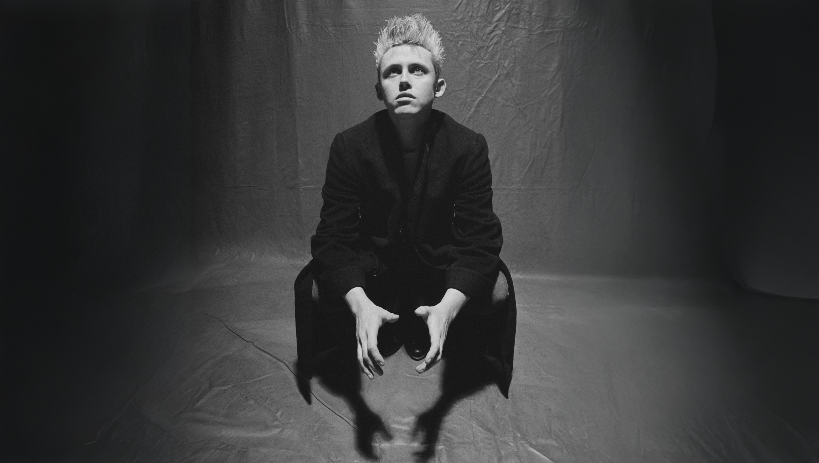 Kirk Brandon from Theatre Of Hate posed in London in February 1982.