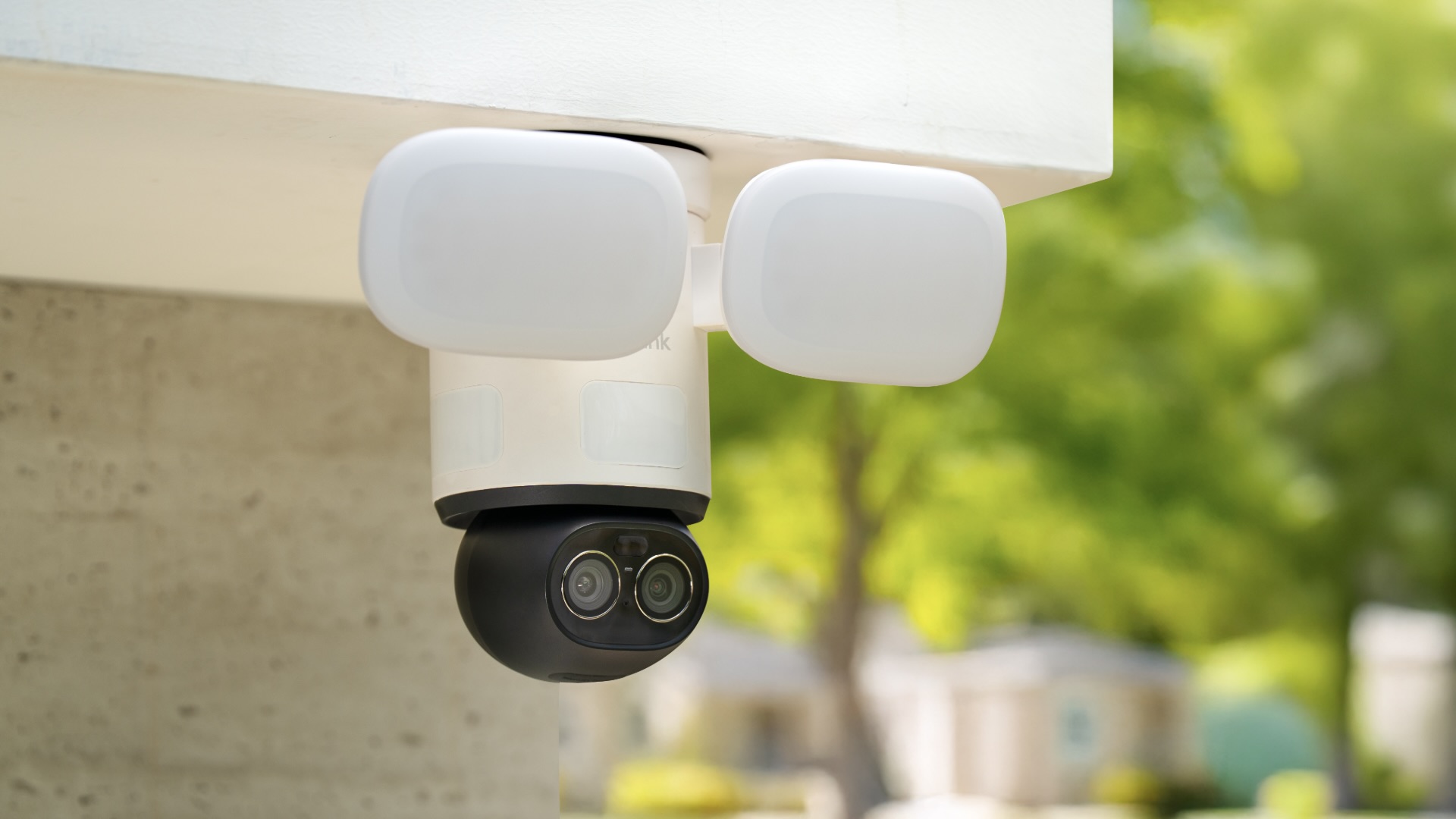 Reolink TrackFlex Floodlight WiFi Camera