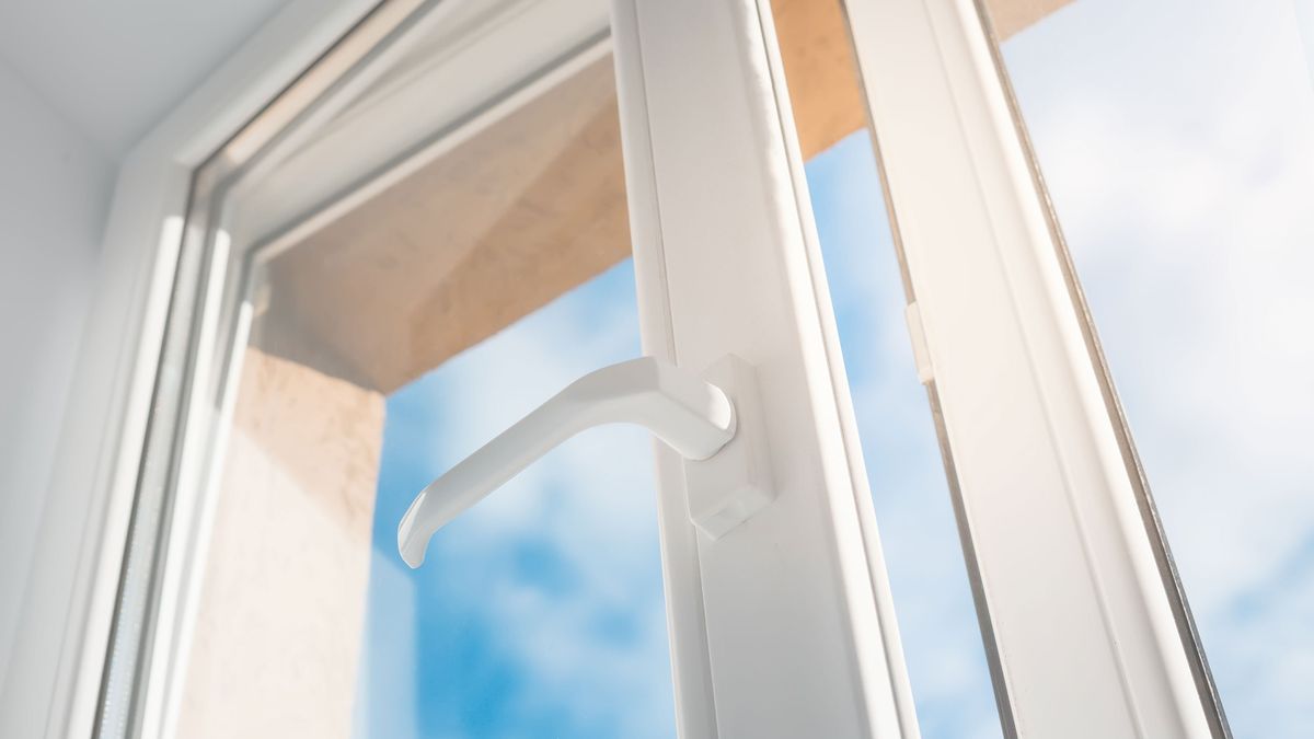 Can you paint vinyl windows? Expert painters advise Homes & Gardens