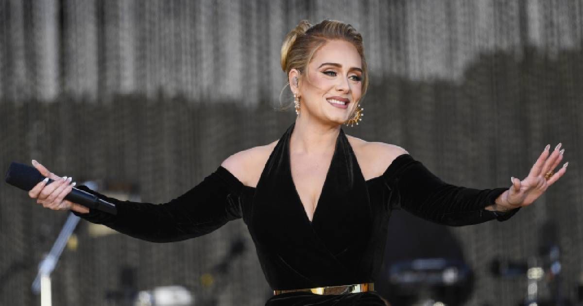 Adele parle d'un "très mauvais" état de santé qui affecte sa capacité à marcher