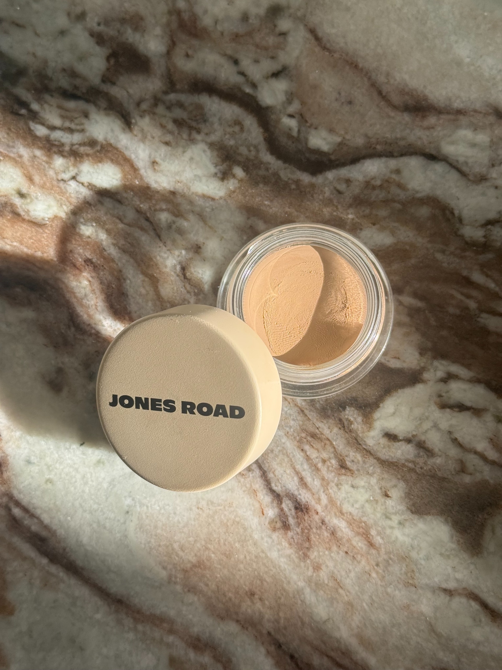 The Jones Road Wide Awake Concealer in shade 3W