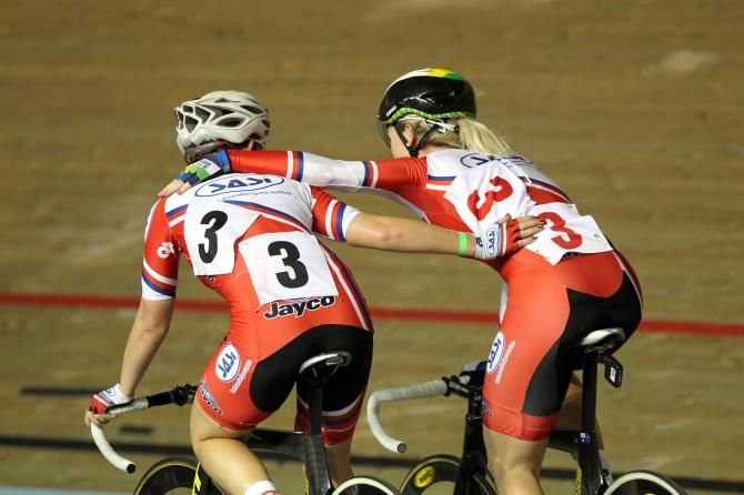 Mundy and Edmonson congratulate each other
