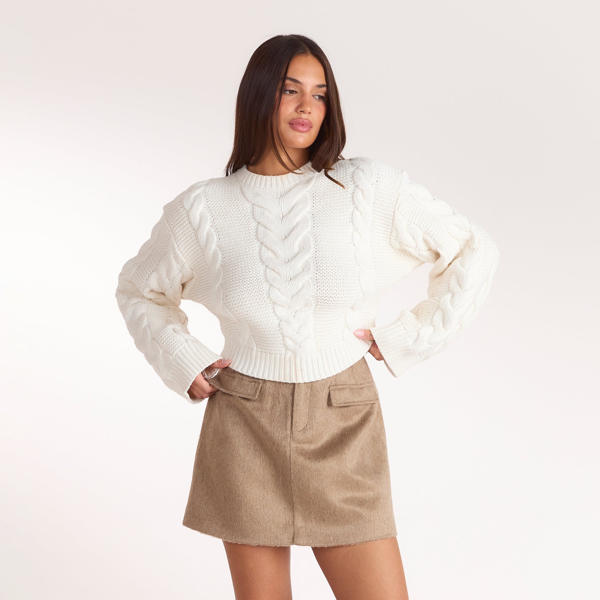 Cropped Cable-Knit Jumper - Cream