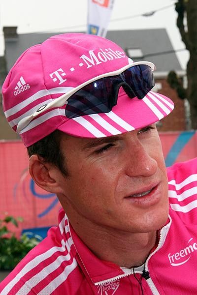 Michael Rogers (T-Mobile) has a reasonably free role to play in this Giro, the Stage 11 time trial in Pontedera one of his big targets.