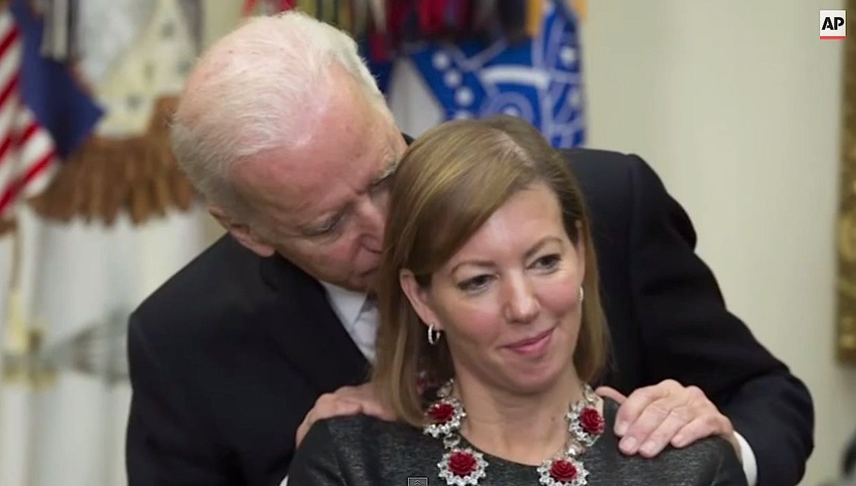 Jon Biden gets &amp;quot;up close and personal&amp;quot; with Stephanie Carter