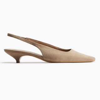 Pointed slingbacks