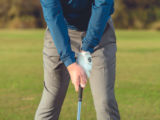 Golf Monthly Top 50 Coach Dan Grieve demonstrating a neutral golf grip