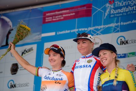 Marianne Vos, Olga Zabelinskaya and Emilia Fahlin on the podium