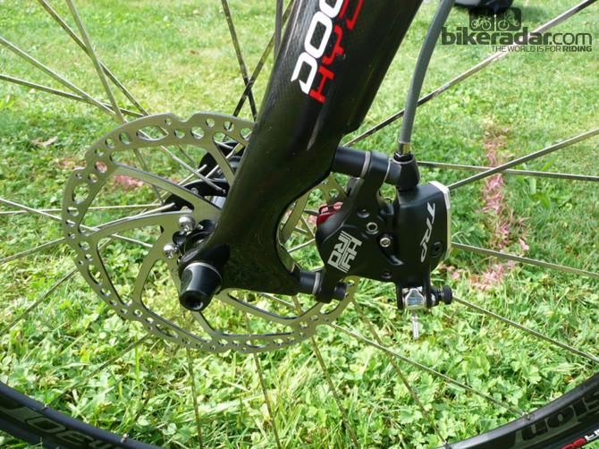 Close up of the TRP HY/RD 160mm disc on the Pinarello Dogma 65.1k