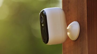 Arlo Essential 2K Outdoor Security Camera