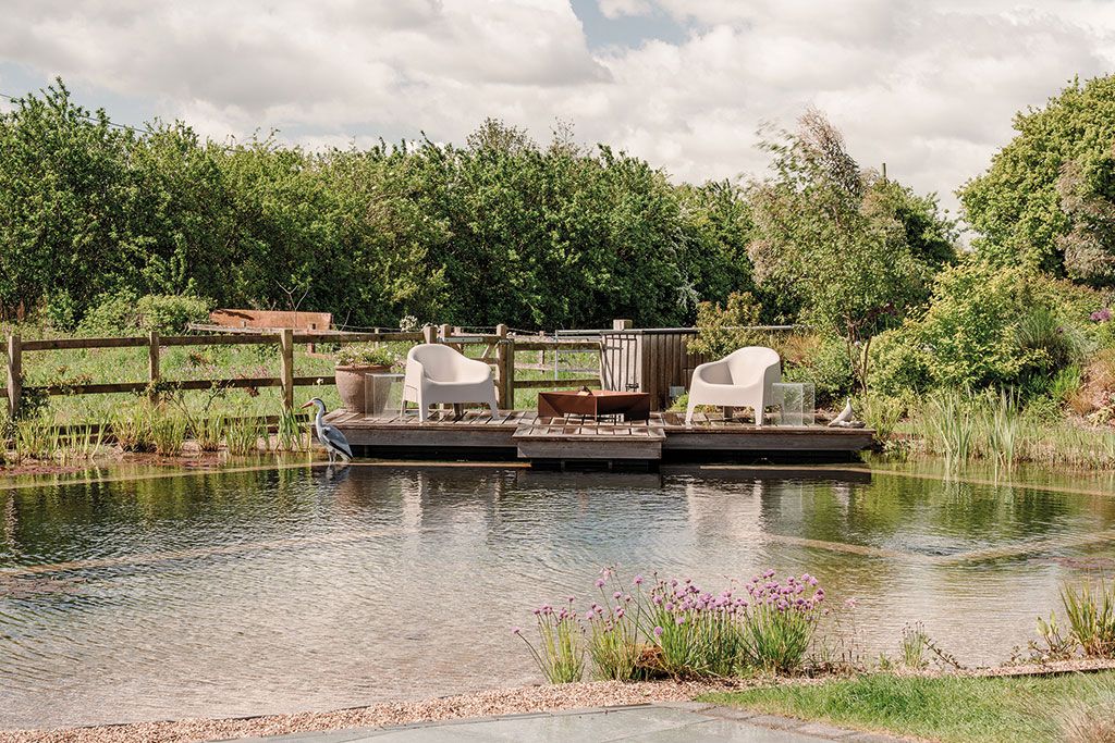 Properties for sale with swimming pools: School Farm Barn, Maxstroke, Warwickshire