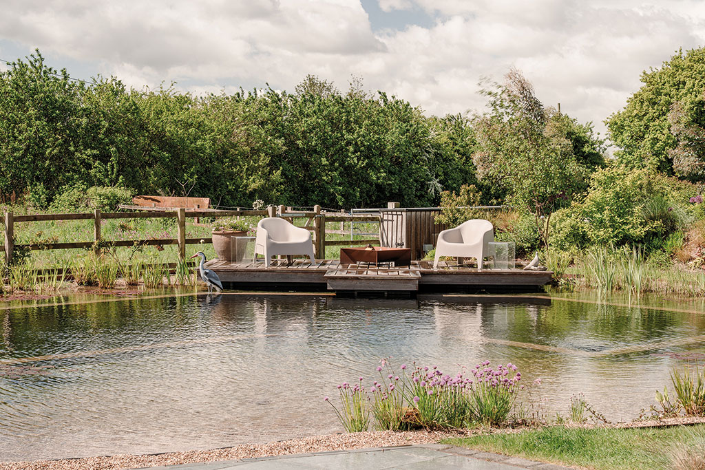 Properties for sale with swimming pools: School Farm Barn, Maxstroke, Warwickshire