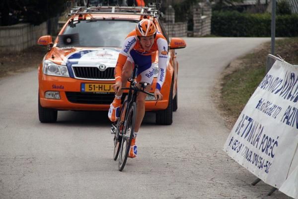 Wilco Kelderman (Rabobank Continental) set the fastest time but was penalized one second for a "false start"