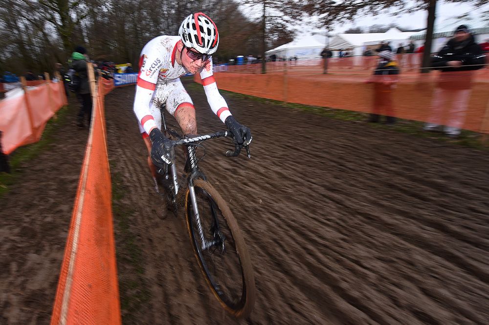 Mathieu van der Poel (Corendon-Circus) powers through the mud