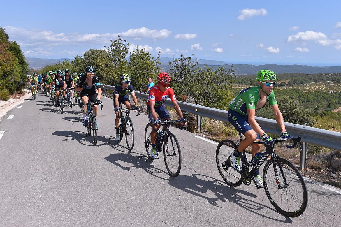 Alejandro Valverde (Movistar) leads teammate Nairo Quintana