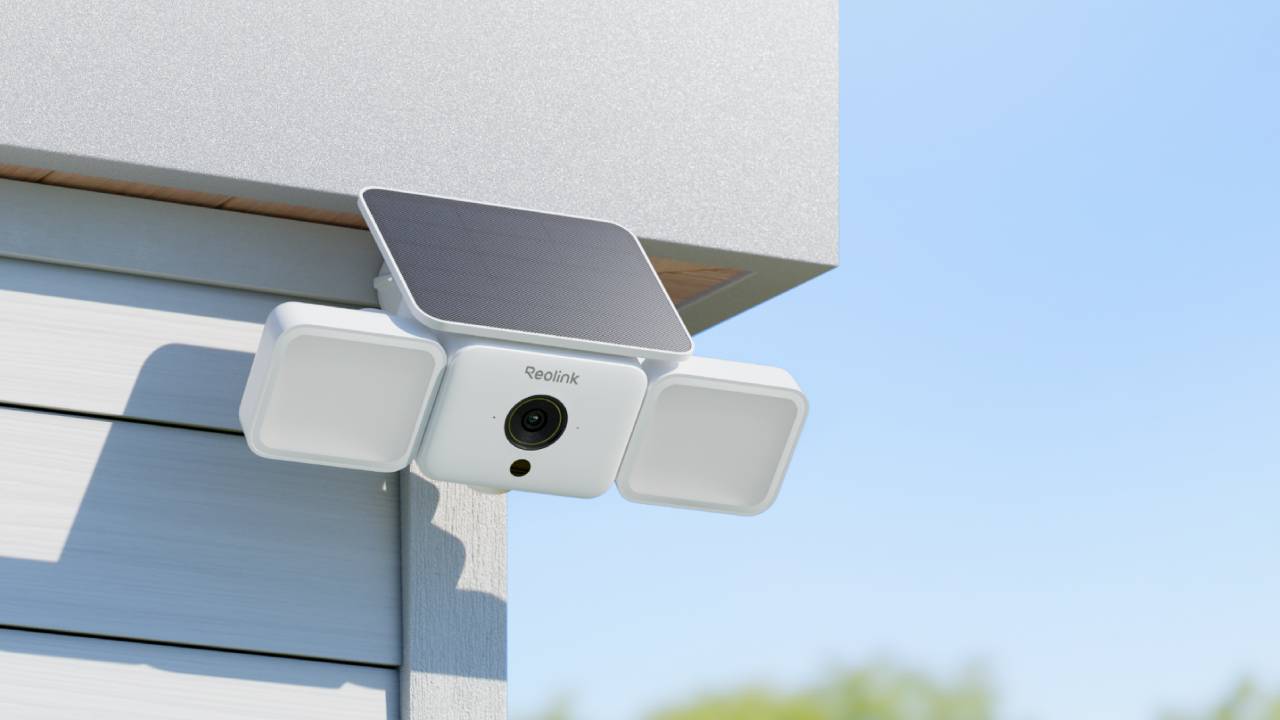 Reolink Solar Floodlight Camera