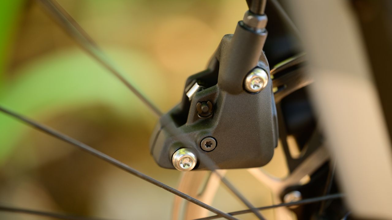 SRAM Apex AXS brake bleed port