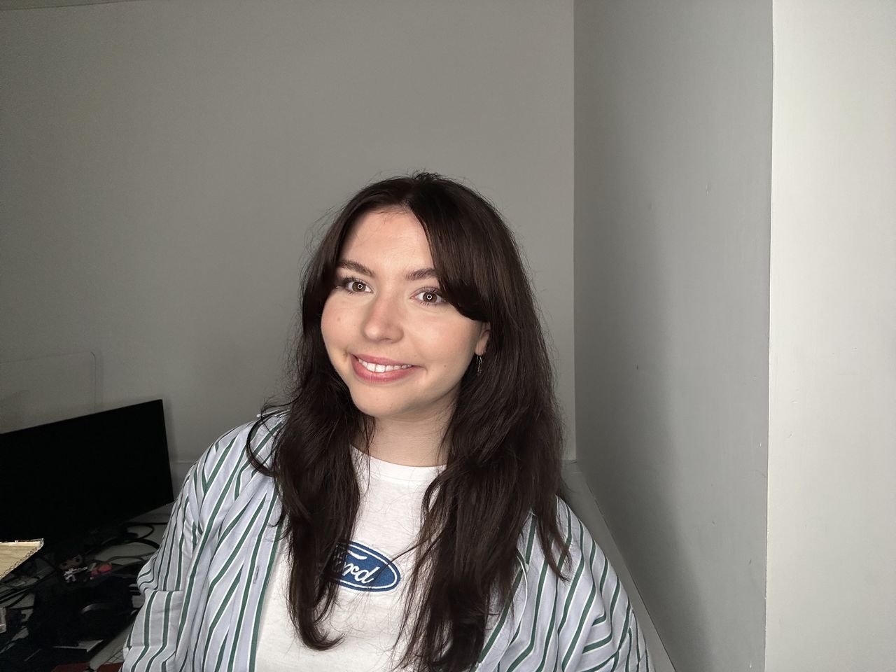 Selfies taken using the white light filter on the Neewer RL-18