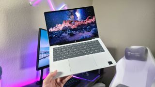 Image of the HP OmniBook 5 14 (G1q) laptop.