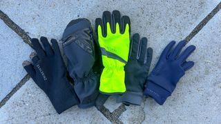 Selection of Sealskinz gloves