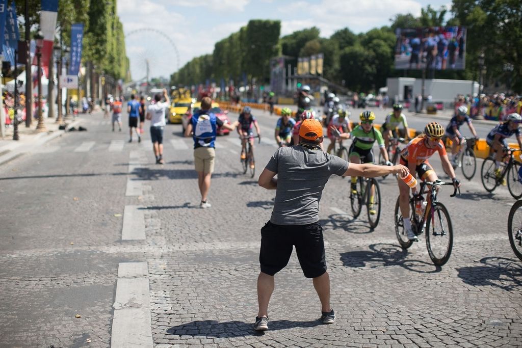 Bidons were handed out almost every laps for the riders